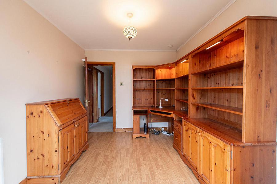 43 Glenwell Crescent