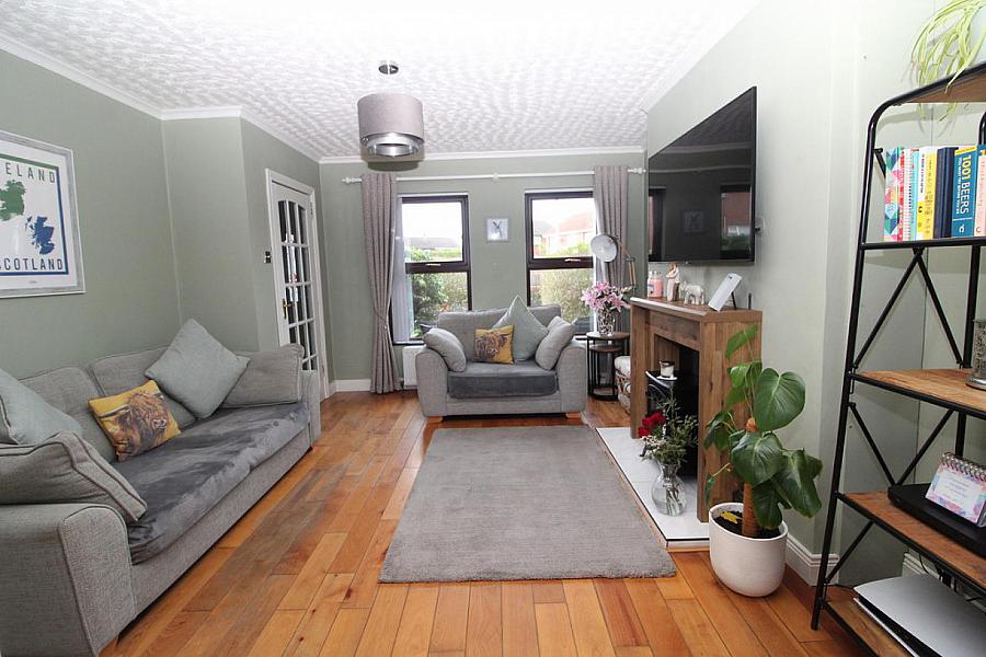 24 Beechgrove Gardens