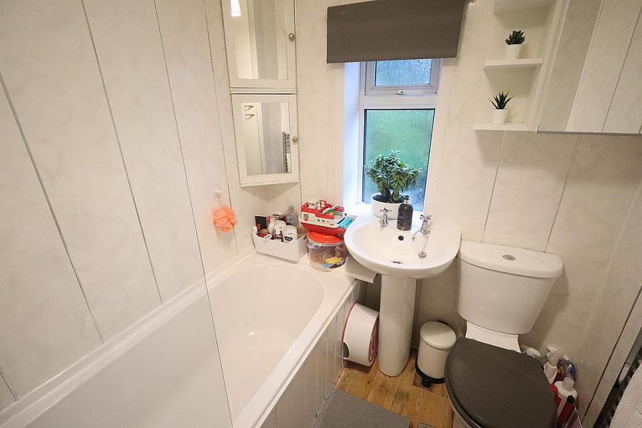 7 Silverstream Gardens