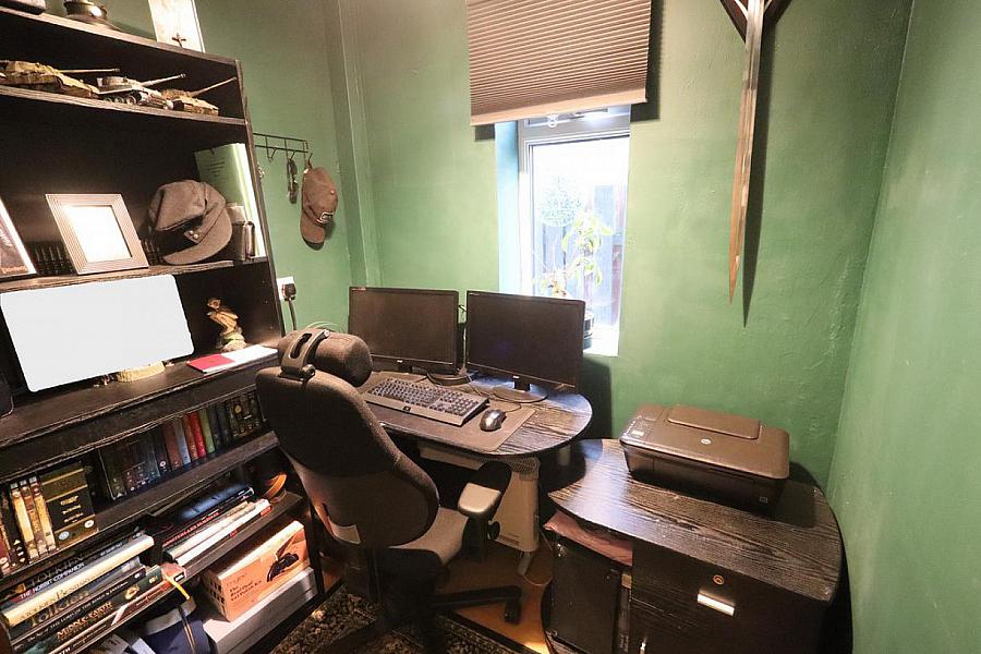 7 Silverstream Gardens