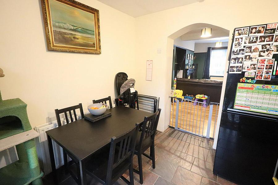 7 Silverstream Gardens