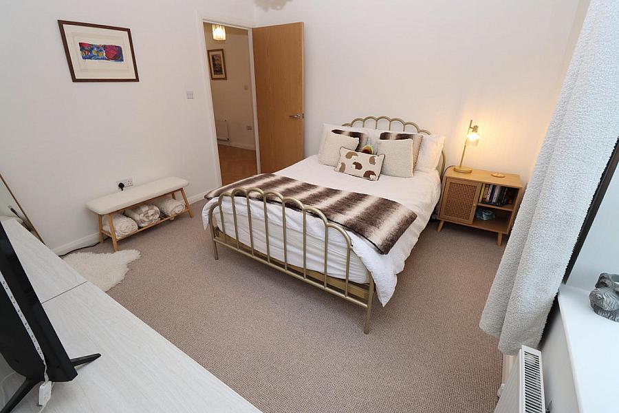 Apt 40, 252 Whitewell Road