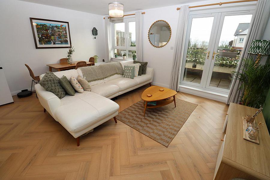 Apt 40, 252 Whitewell Road