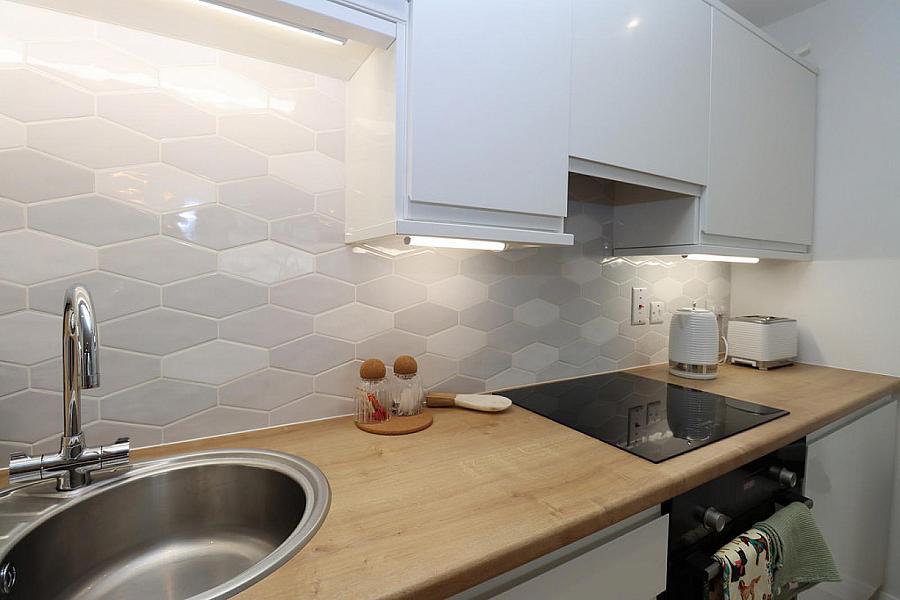 Apt 40, 252 Whitewell Road