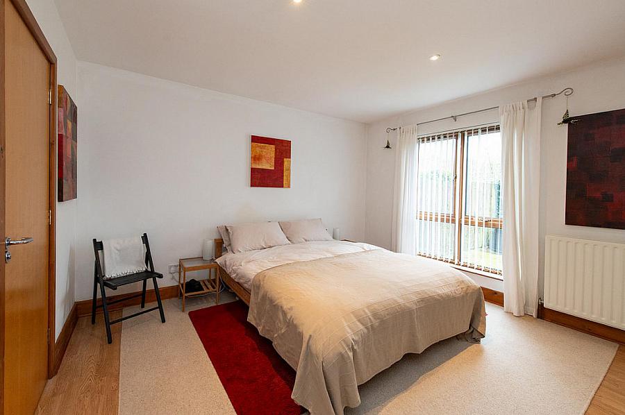 Apt 2, 137 Monkstown Road