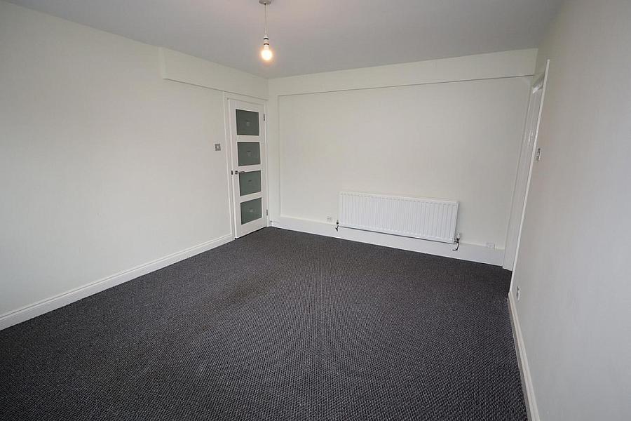 95 Bleach Green Avenue