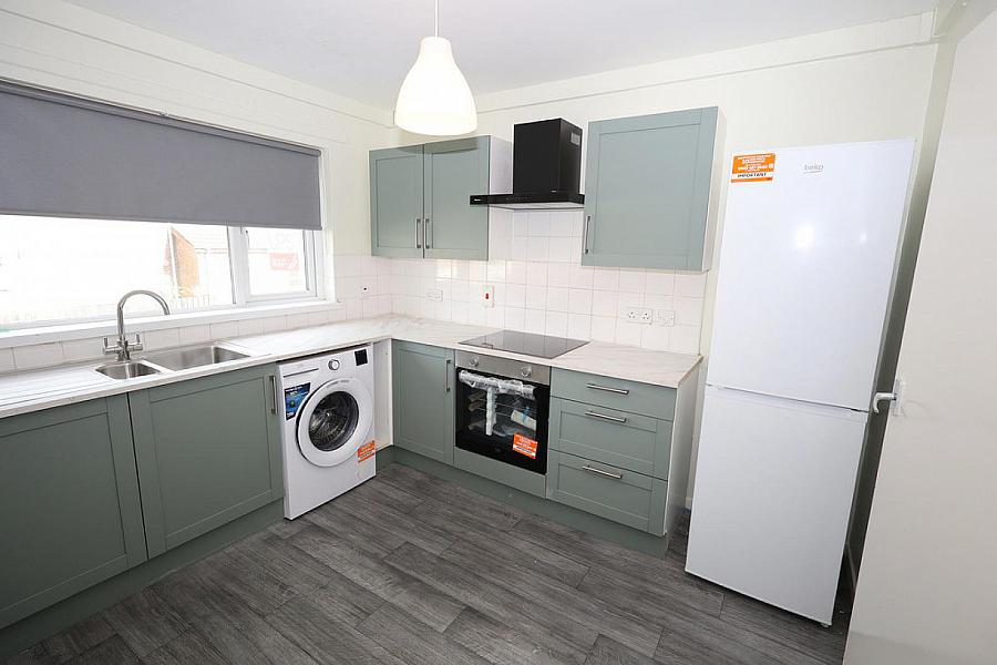 95 Bleach Green Avenue