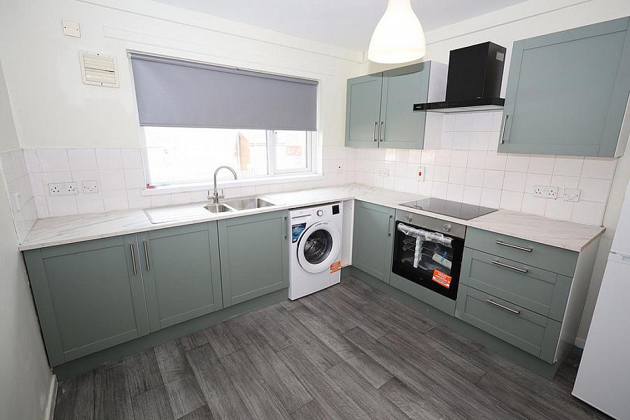 95 Bleach Green Avenue