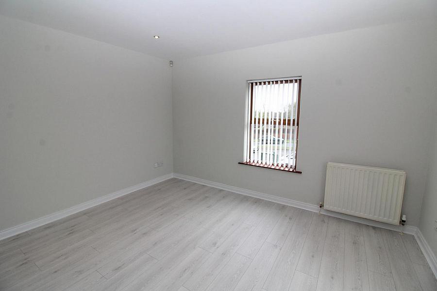 46 Mayfield High Street