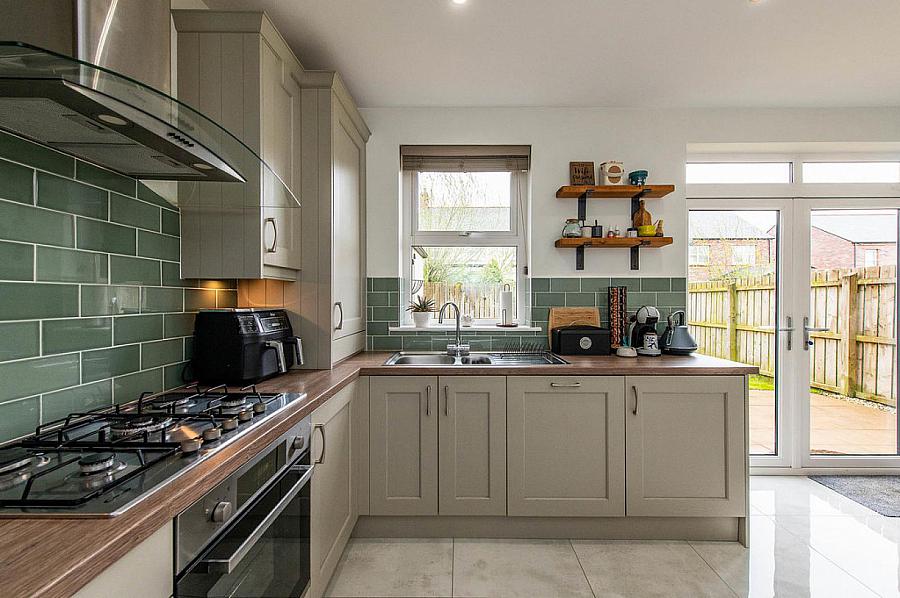 19 Hartley Hall Avenue