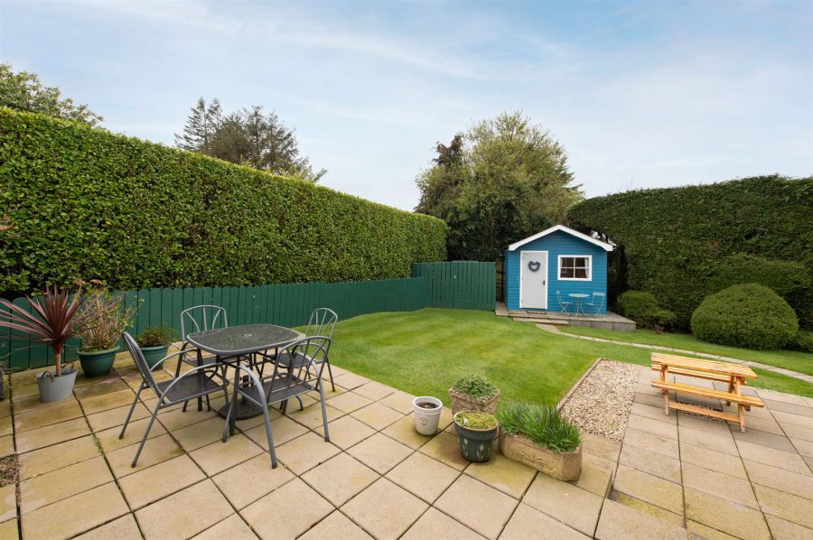 51 Collinbridge Gardens