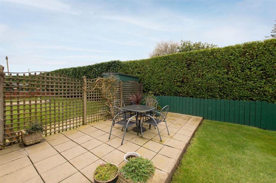 51 Collinbridge Gardens