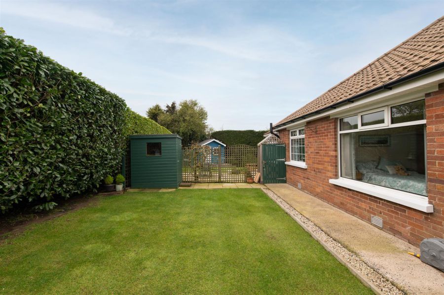 51 Collinbridge Gardens