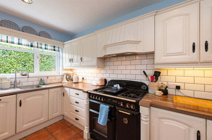 51 Collinbridge Gardens