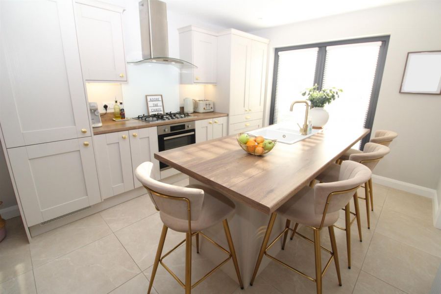 16 Carnlea Wood Glen