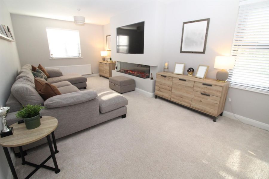 16 Carnlea Wood Glen