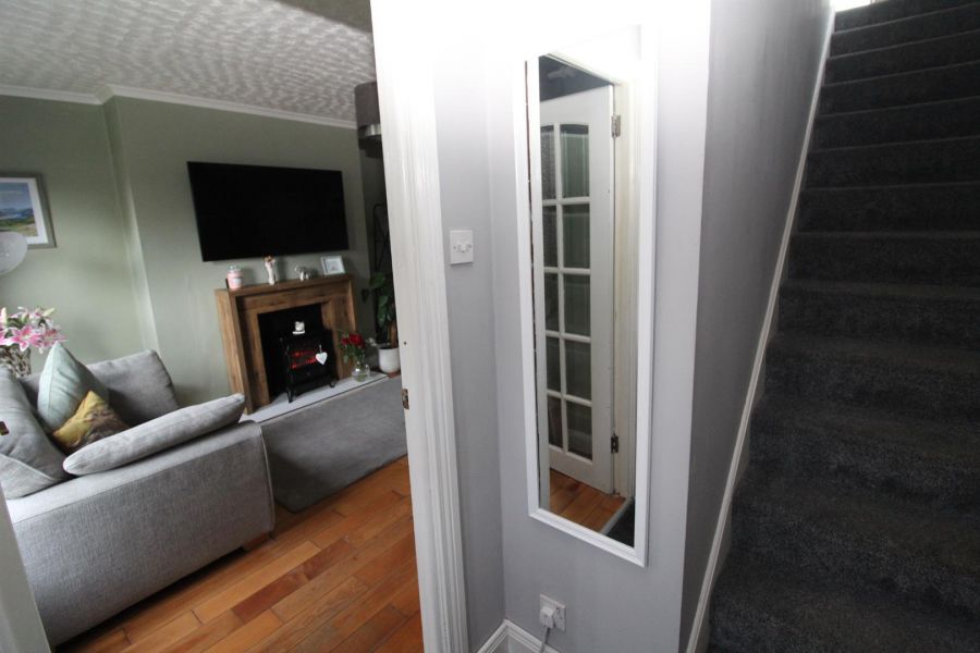 24 Beechgrove Gardens