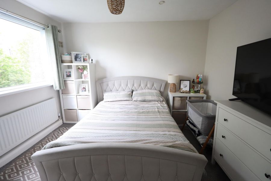 11 Abbots Road