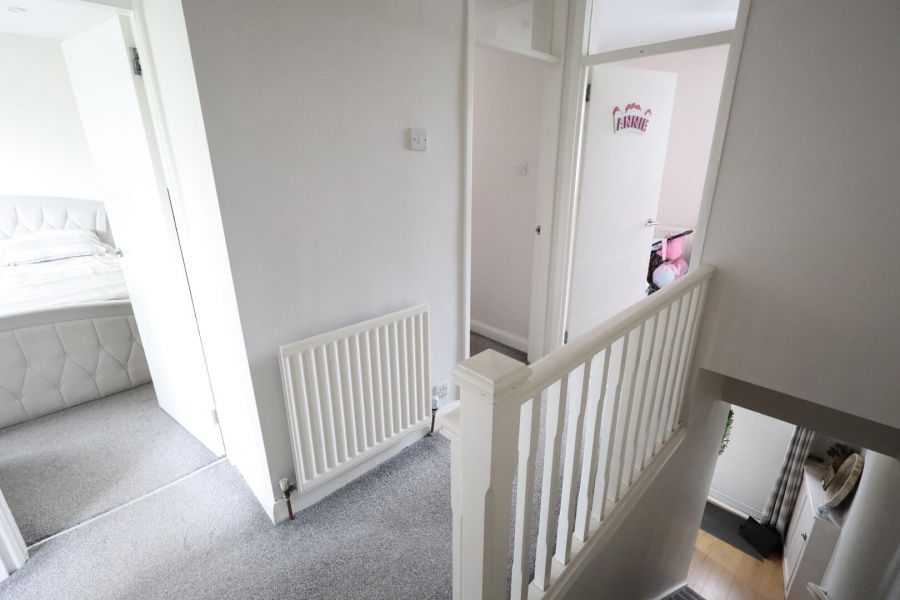 11 Abbots Road