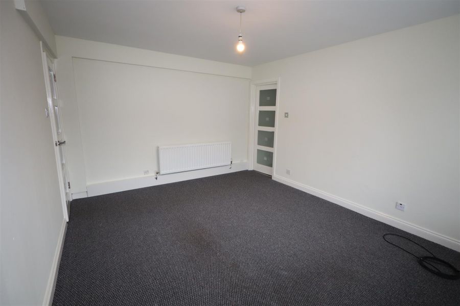 95 Bleach Green Avenue