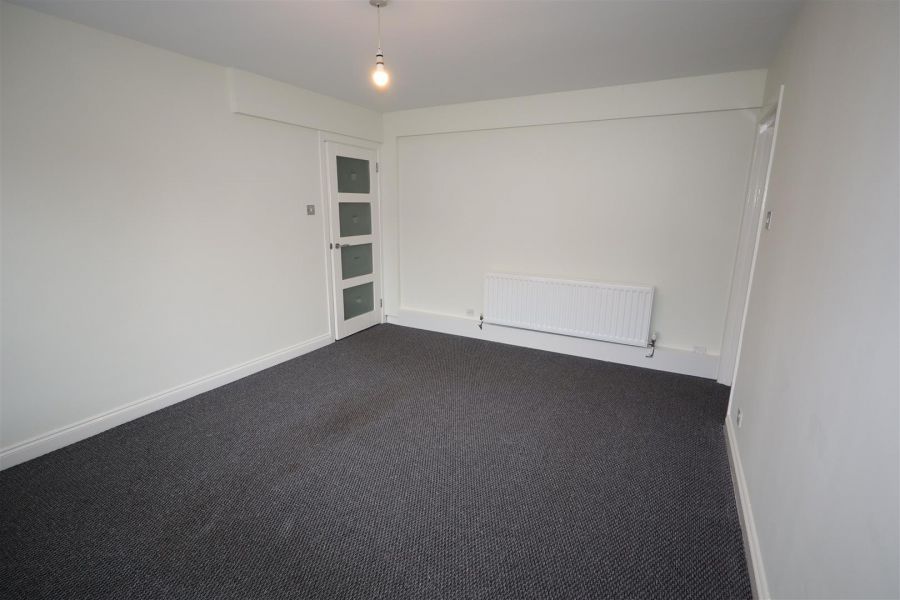 95 Bleach Green Avenue