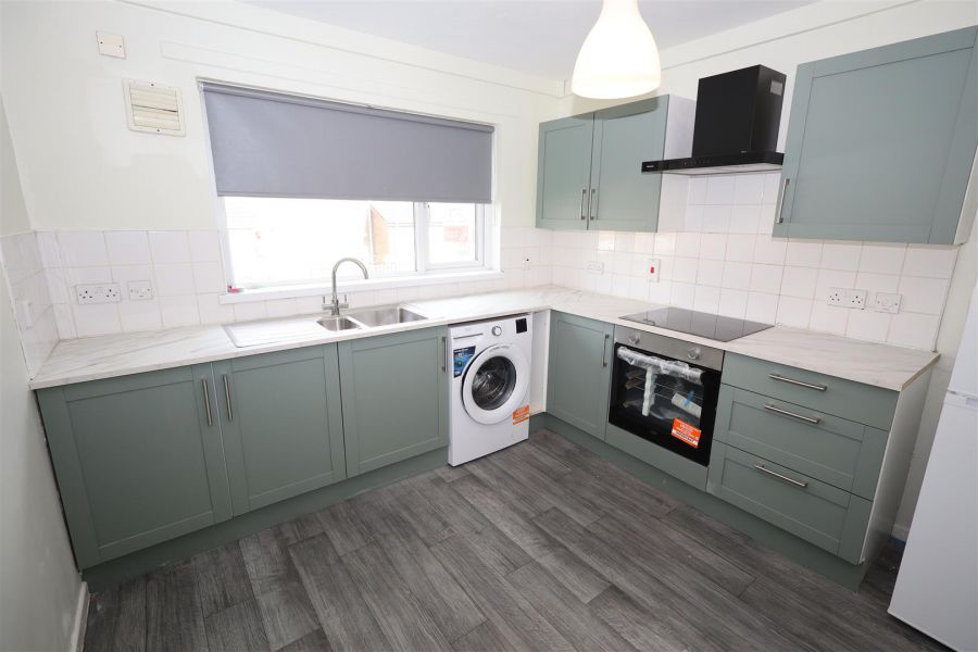 95 Bleach Green Avenue