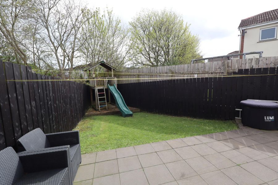 22 Abbeycroft Gardens