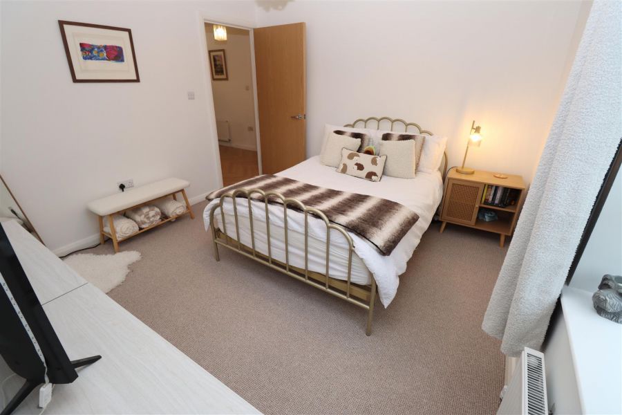 Apt 40, 252 Whitewell Road