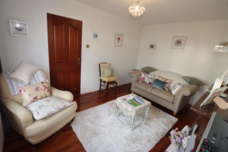 11 Glencraig Gardens