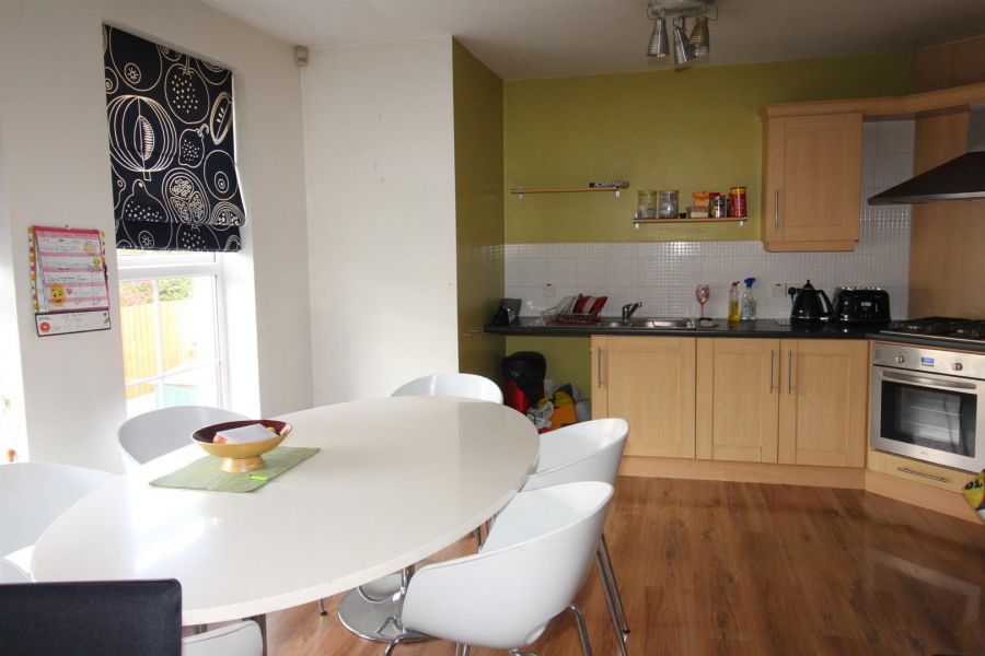 5 Glenview Park