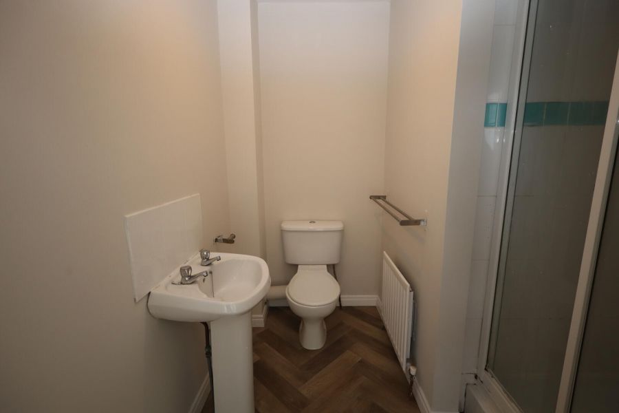 5 Glenview Park