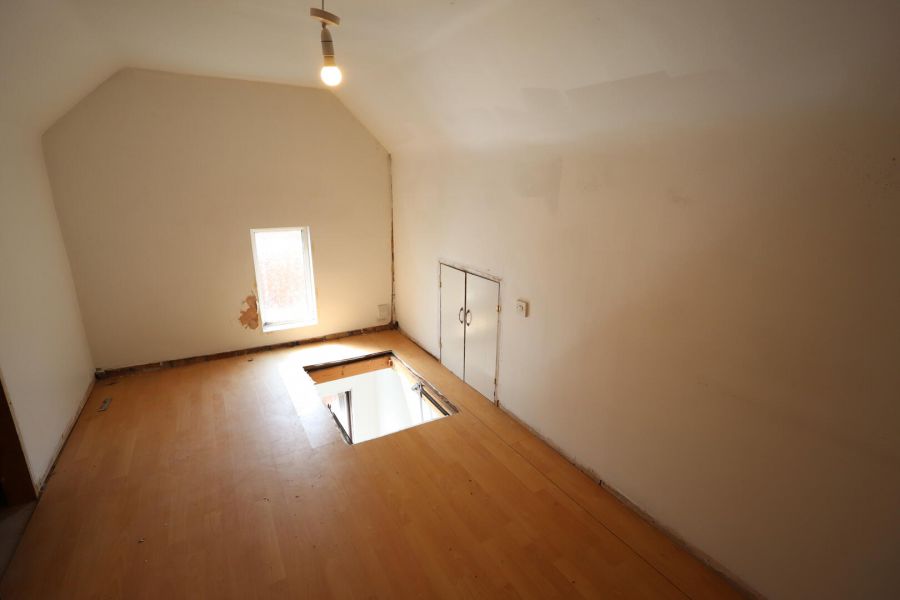142 Whitewell Road