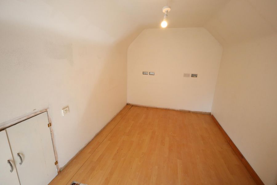 142 Whitewell Road