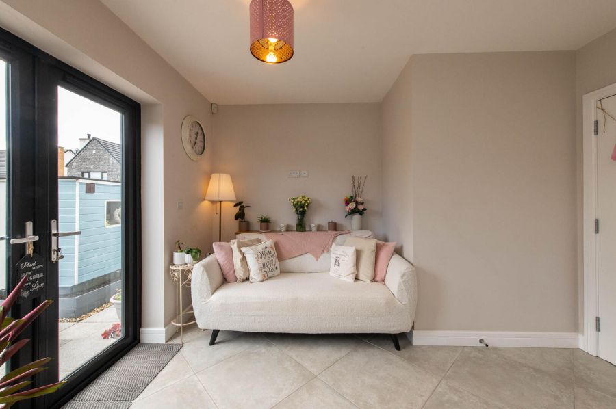 6 Chantry Gardens