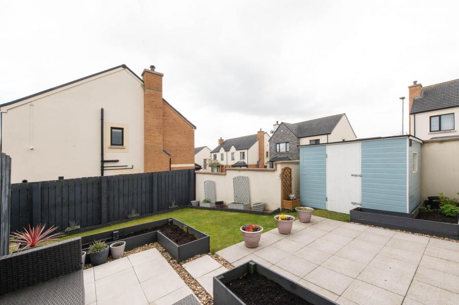 6 Chantry Gardens