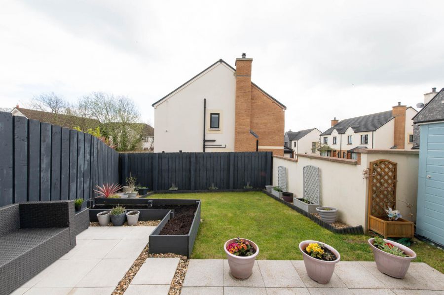 6 Chantry Gardens