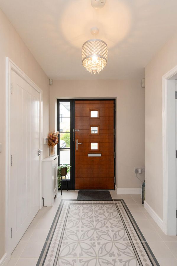 6 Chantry Gardens