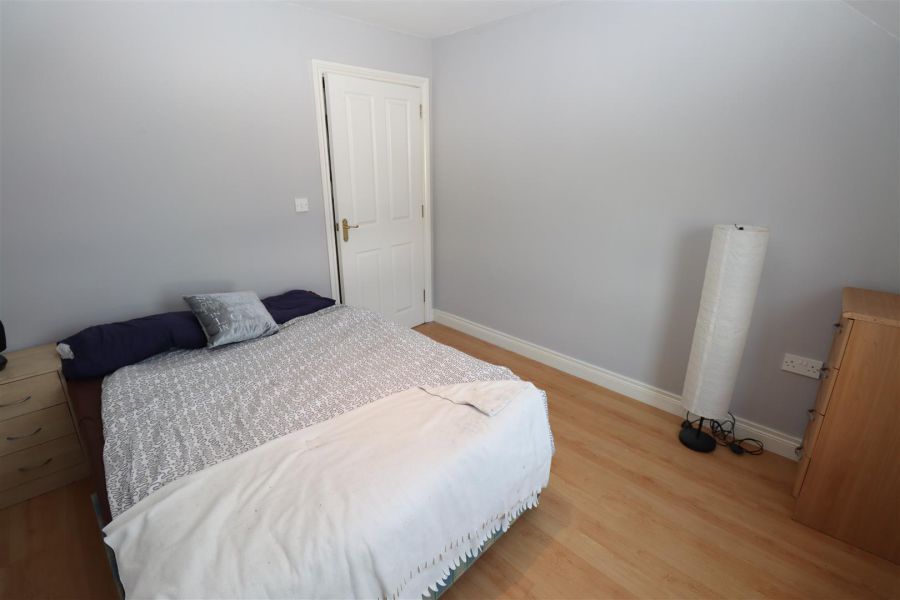 81H Ballyeaston Road