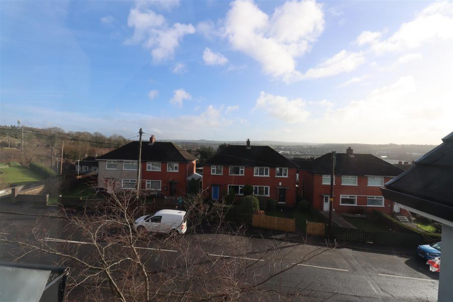 81H Ballyeaston Road