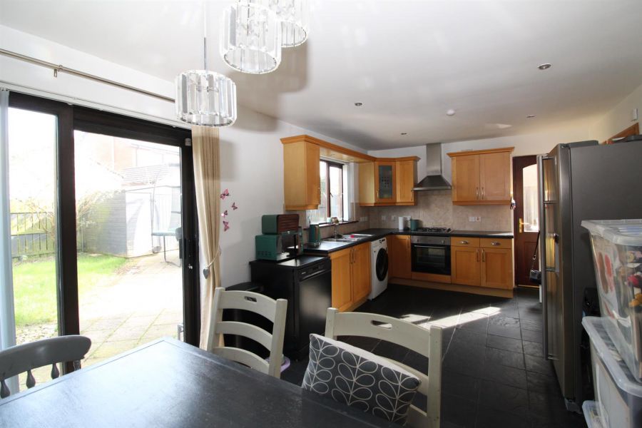 |., 22 Glenabbey Crescent