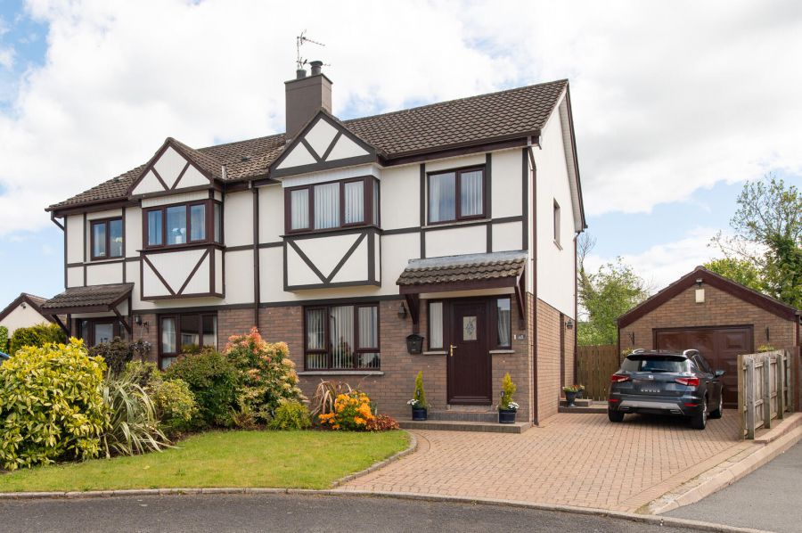 15 Millview Close