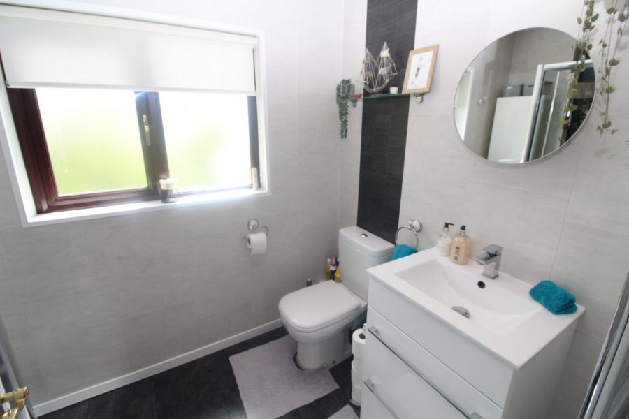 15 Millview Close