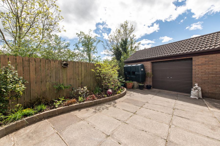 15 Millview Close