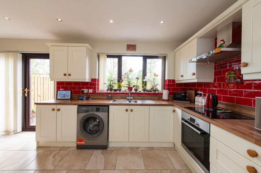 15 Millview Close