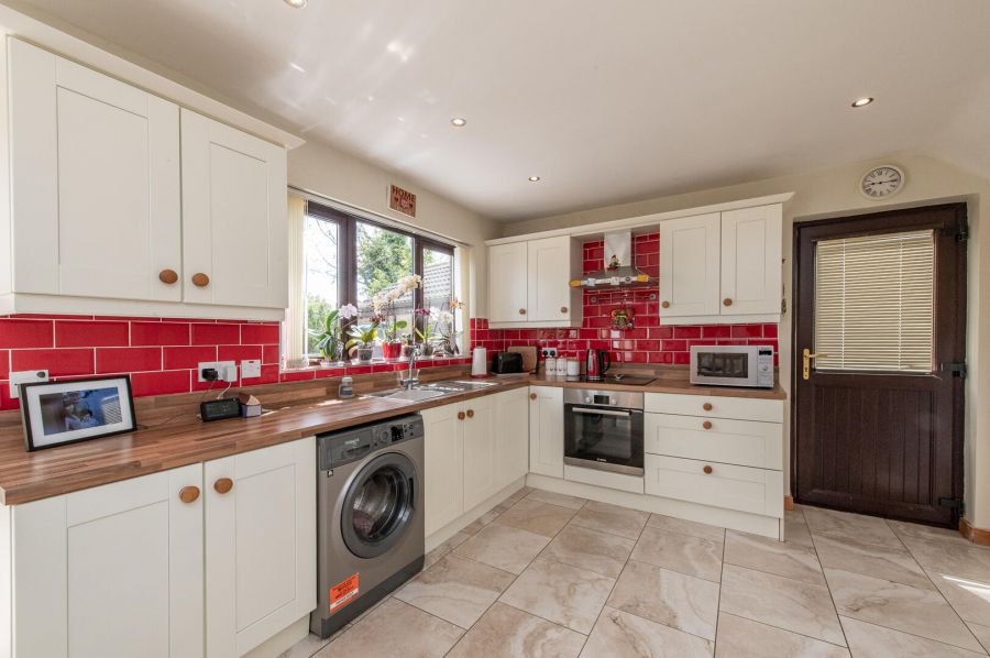 15 Millview Close