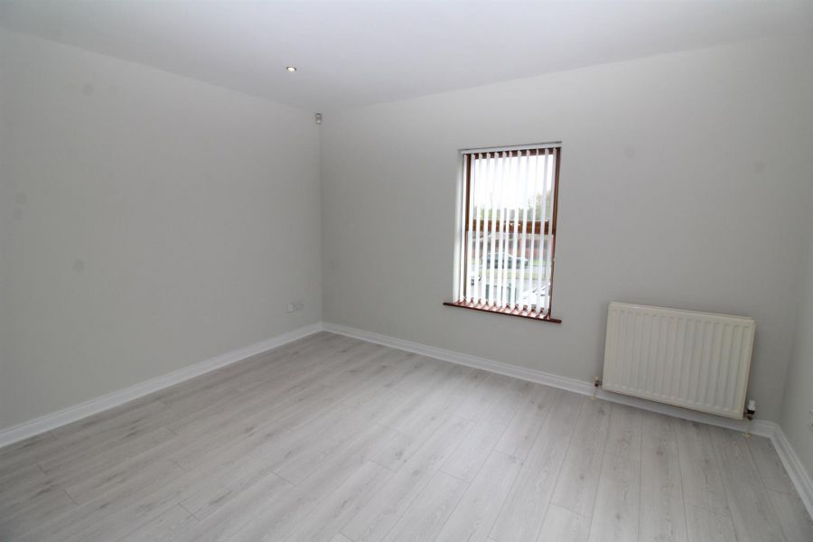 46 Mayfield High Street