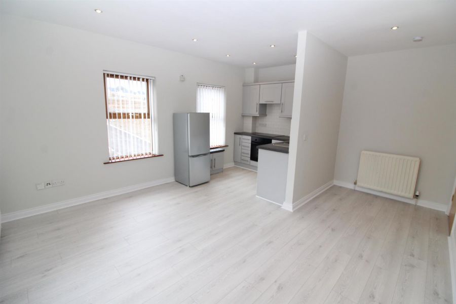 46 Mayfield High Street