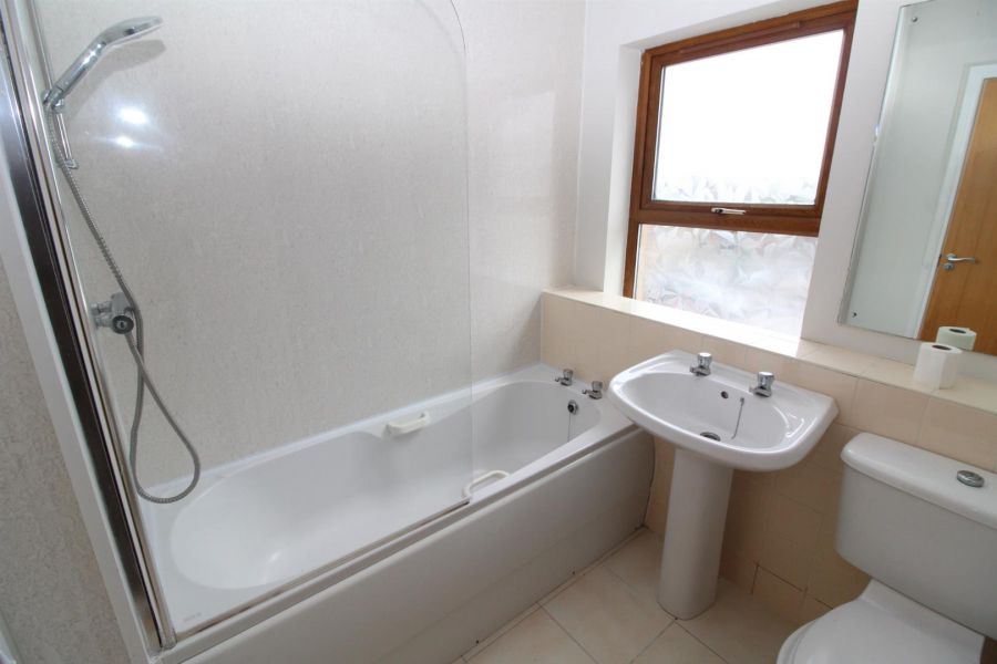 46 Mayfield High Street