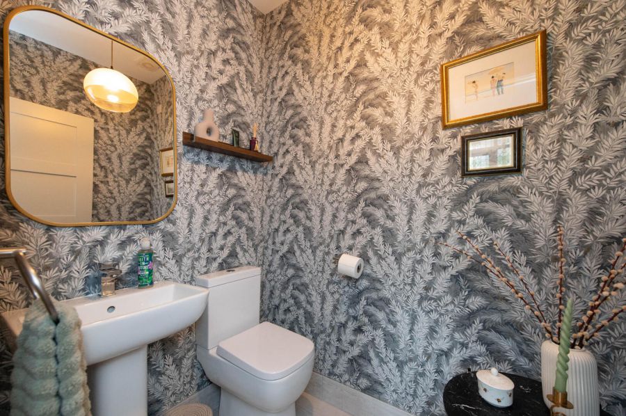 24 Mullaghmore Park