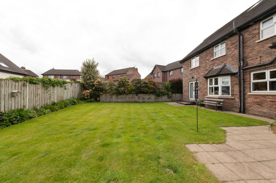 5 Lylehill Green
